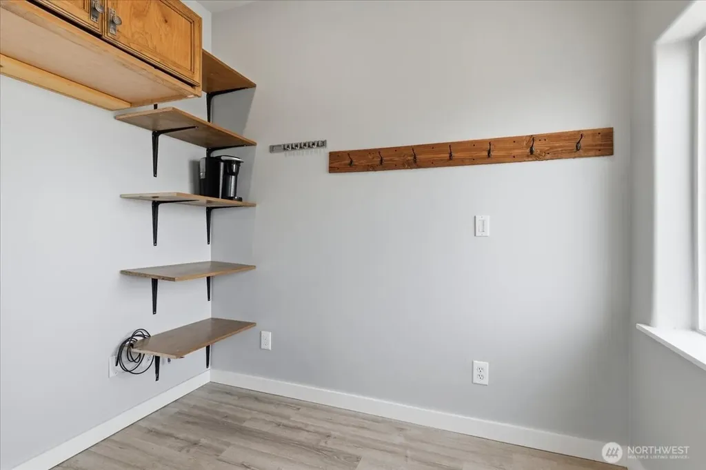 55676 Bay Area Dr NE Electric City WA 99123