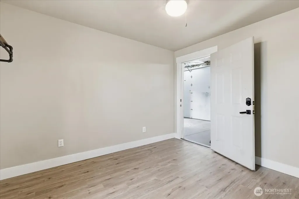 55676 Bay Area Dr NE Electric City WA 99123