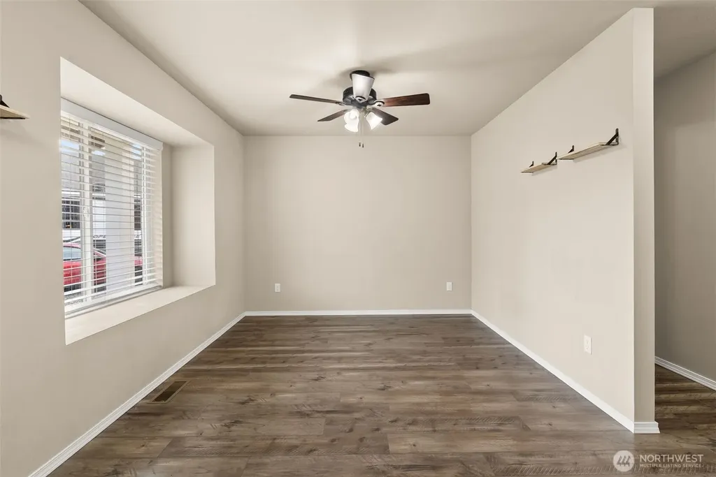 114 Lillian Lane SE Rainier WA 98576
