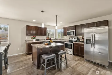 114 Lillian Lane SE Rainier WA 98576