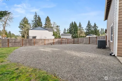114 Lillian Lane SE Rainier WA 98576