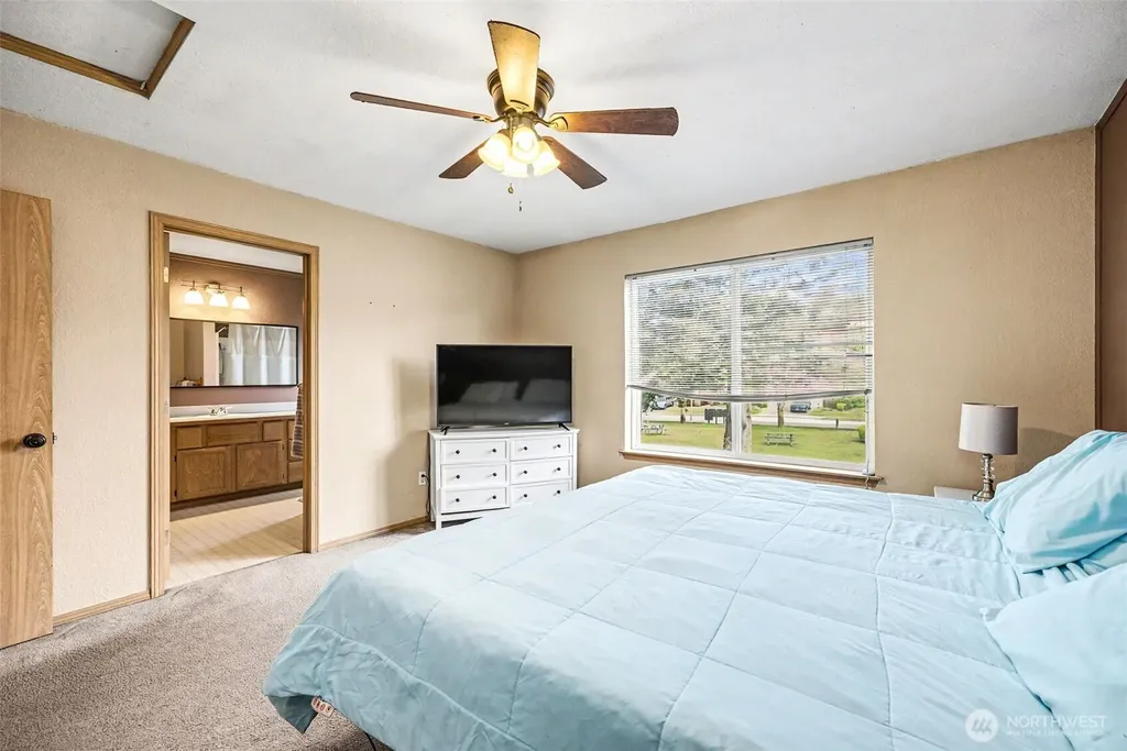 5520 Cricket Ln SE Lacey WA 98503