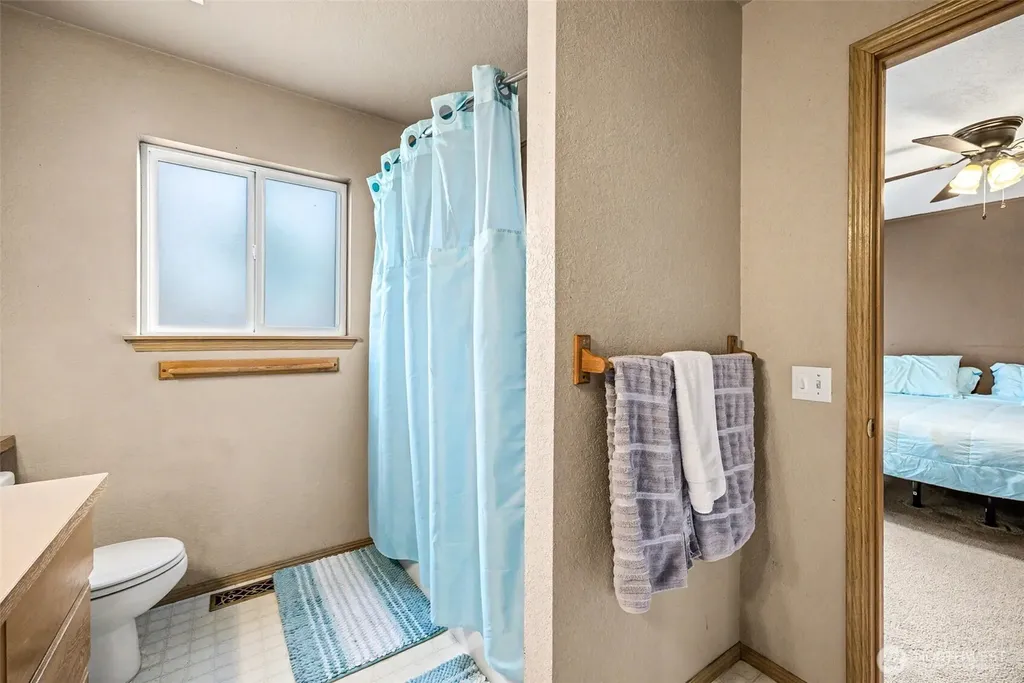 5520 Cricket Ln SE Lacey WA 98503