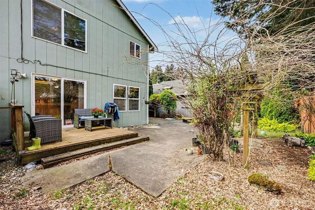 5520 Cricket Ln SE Lacey WA 98503