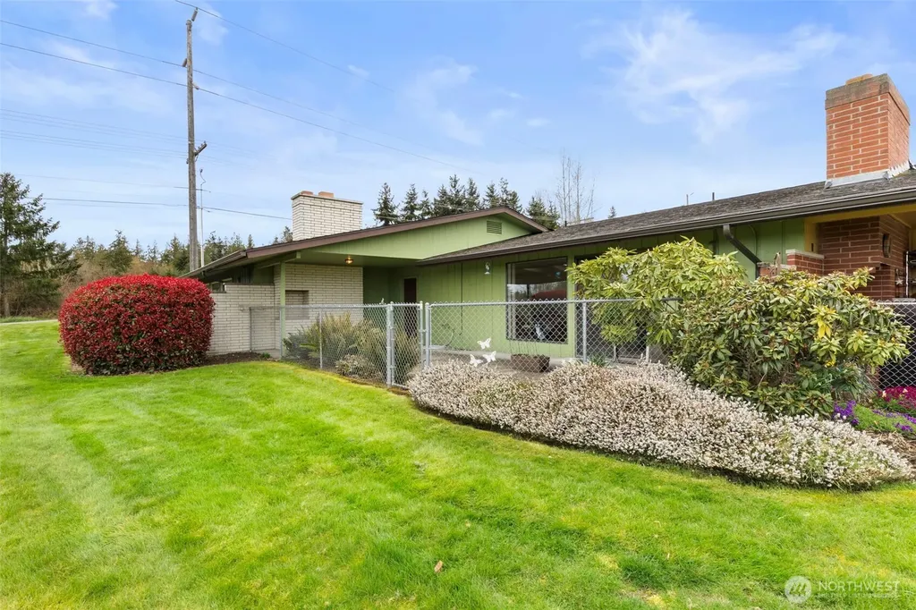 1301 S 3rd Avenue Sequim WA 98382