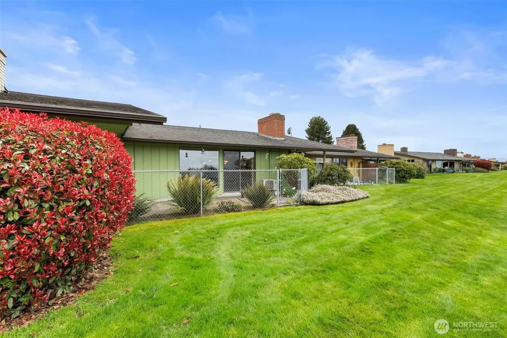 1301 S 3rd Avenue Sequim WA 98382