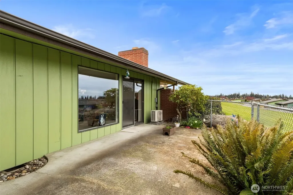 1301 S 3rd Avenue Sequim WA 98382