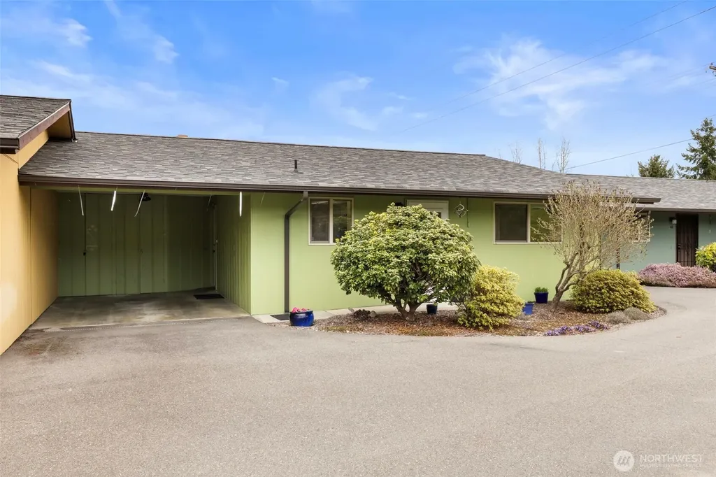 1301 S 3rd Avenue Sequim WA 98382