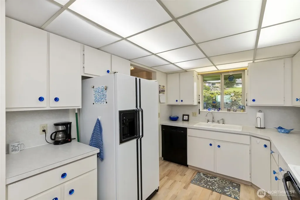 1301 S 3rd Avenue Sequim WA 98382