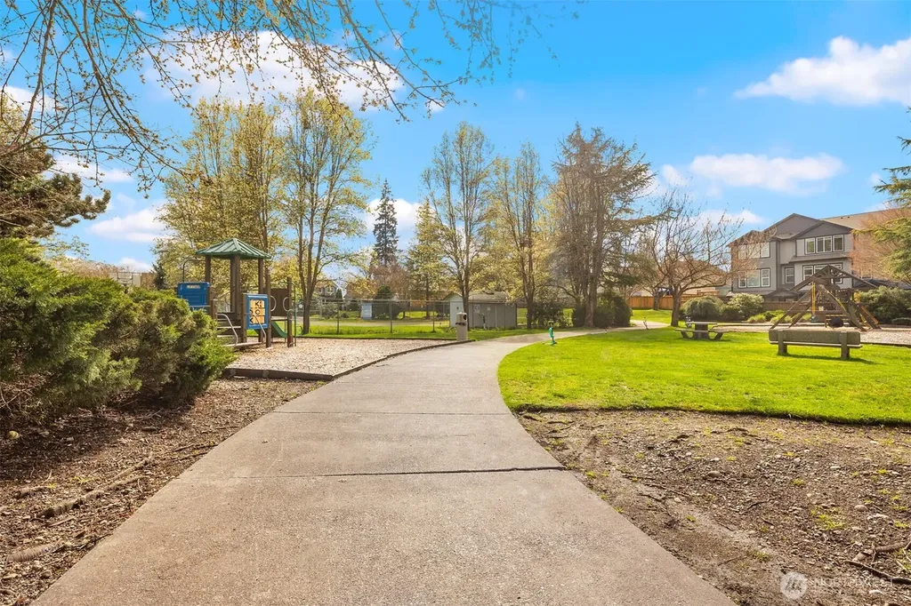 17915 25th Avenue E Tacoma WA 98445
