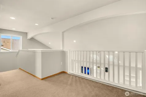 17915 25th Avenue E Tacoma WA 98445