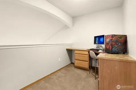 17915 25th Avenue E Tacoma WA 98445