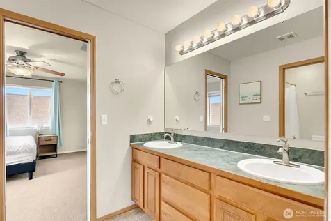 17915 25th Avenue E Tacoma WA 98445