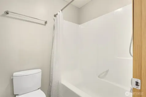17915 25th Avenue E Tacoma WA 98445