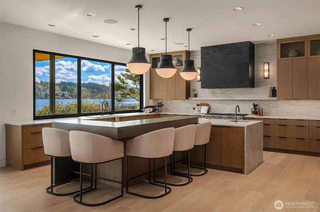 5330 Butterworth Road Mercer Island WA 98040