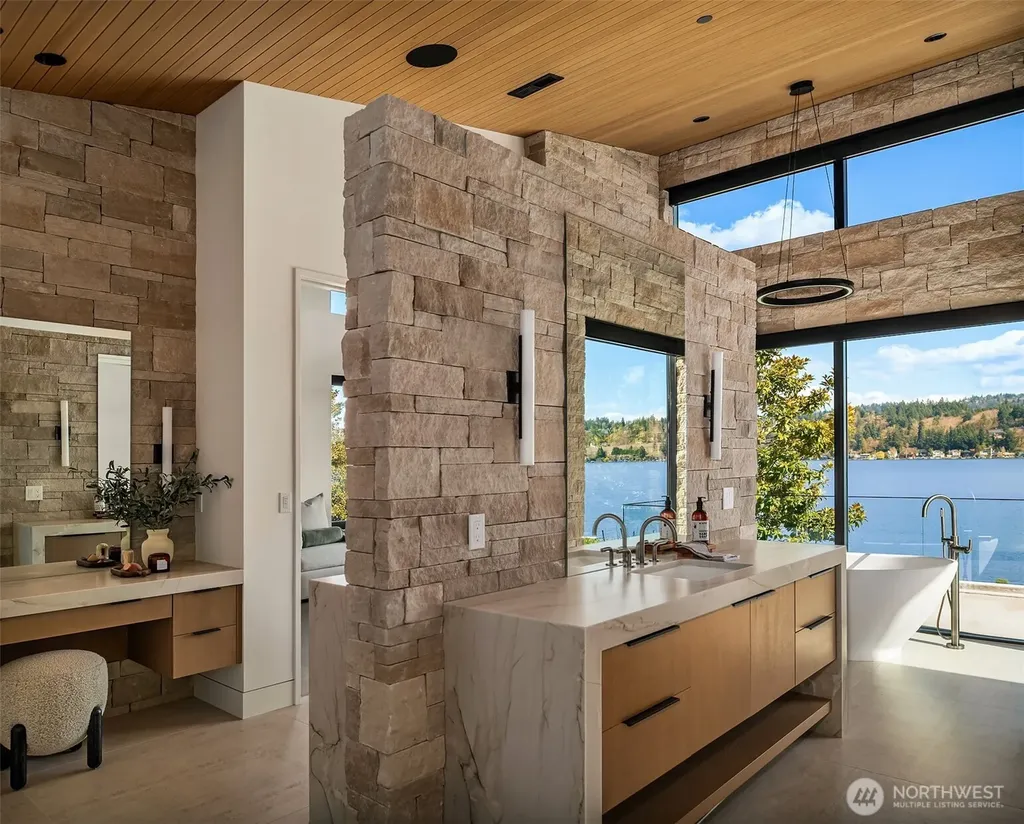 5330 Butterworth Road Mercer Island WA 98040