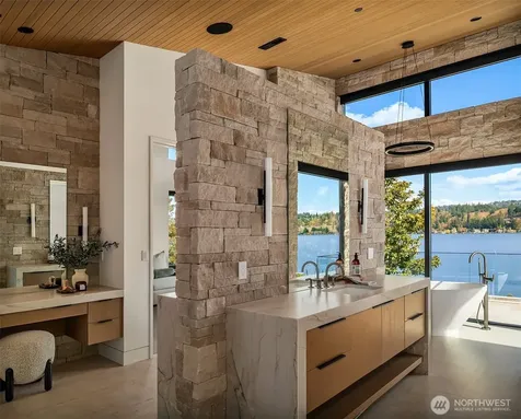 5330 Butterworth Road Mercer Island WA 98040