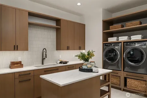 5330 Butterworth Road Mercer Island WA 98040