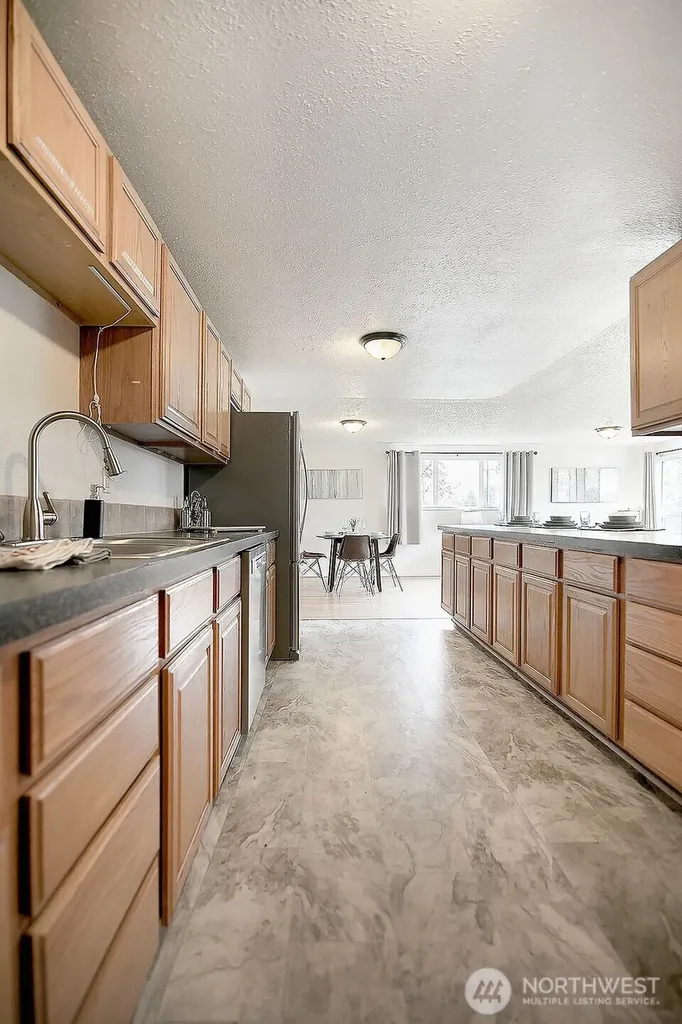 1925 28th Longview WA 98632