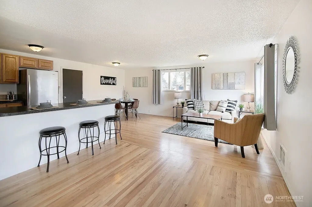 1925 28th Longview WA 98632