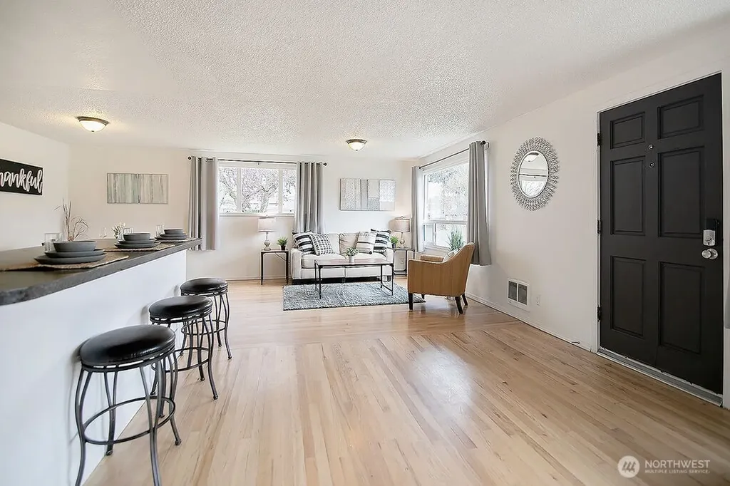 1925 28th Longview WA 98632