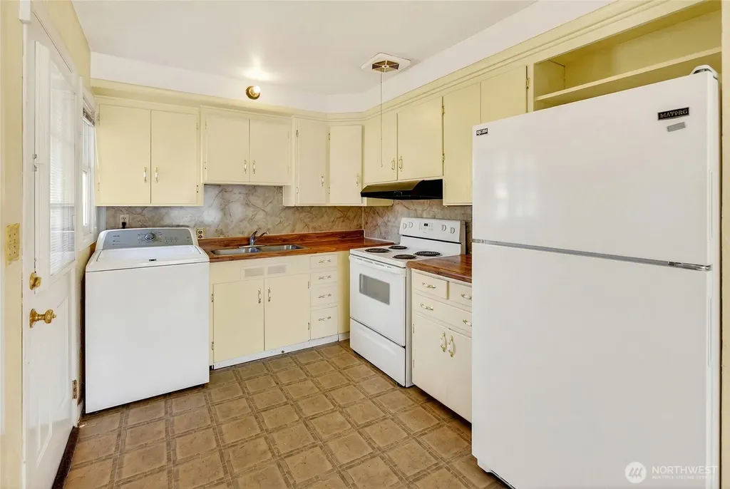 417 SE H Street Quincy WA 98848