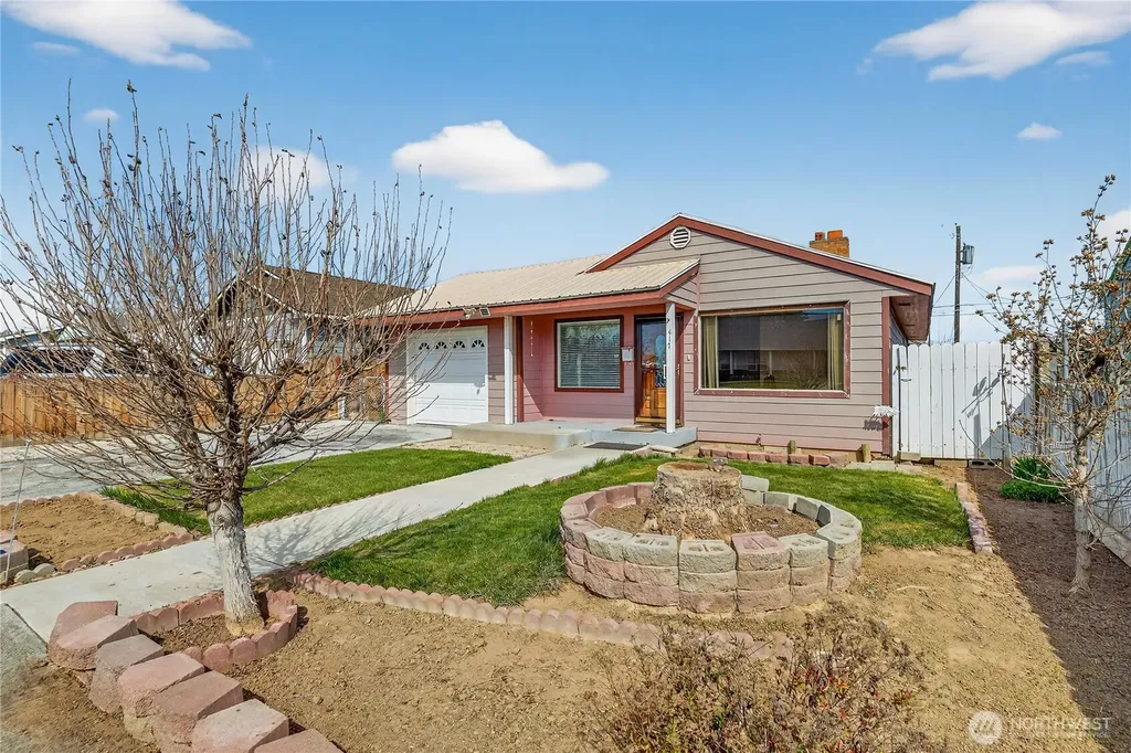 417 SE H Street Quincy WA 98848