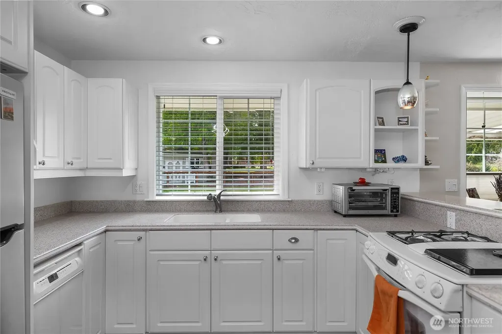 831 E Saint Andrews Drive Shelton WA 98584