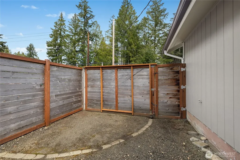 831 E Saint Andrews Drive Shelton WA 98584