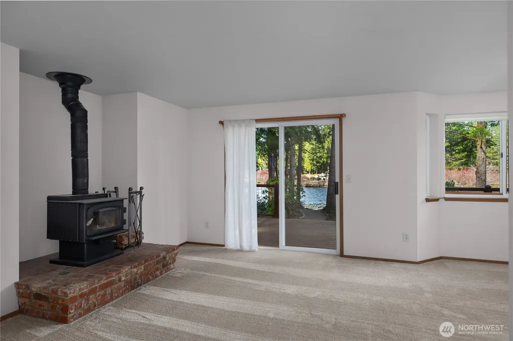1051 E Ballantrae Drive Shelton WA 98584