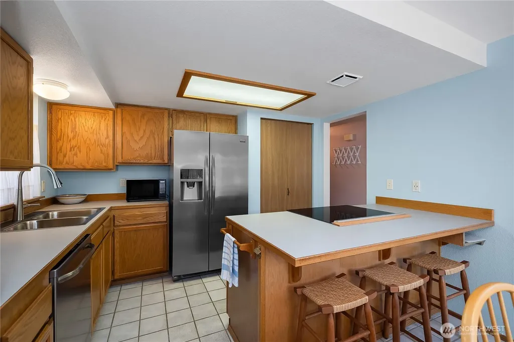 1051 E Ballantrae Drive Shelton WA 98584