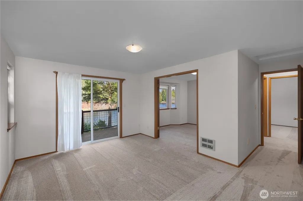 1051 E Ballantrae Drive Shelton WA 98584