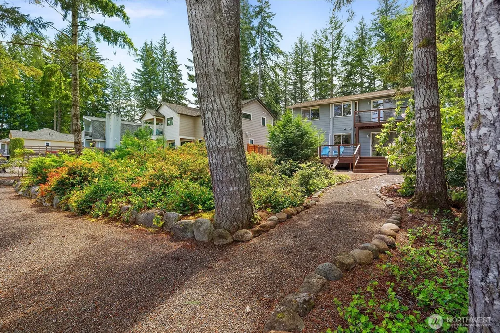 1051 E Ballantrae Drive Shelton WA 98584