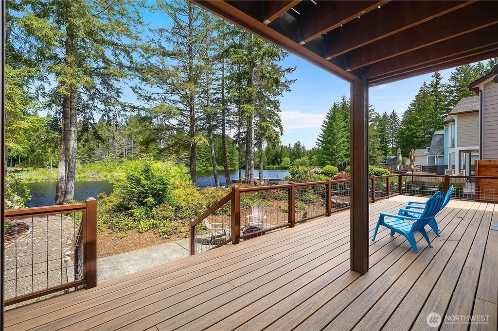 1051 E Ballantrae Drive Shelton WA 98584