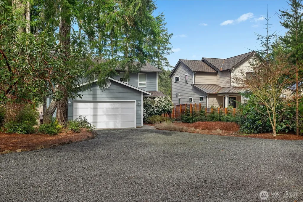 1051 E Ballantrae Drive Shelton WA 98584