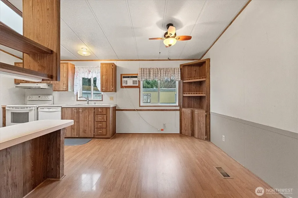 9403 Pierce Lane Sedro Woolley WA 98284