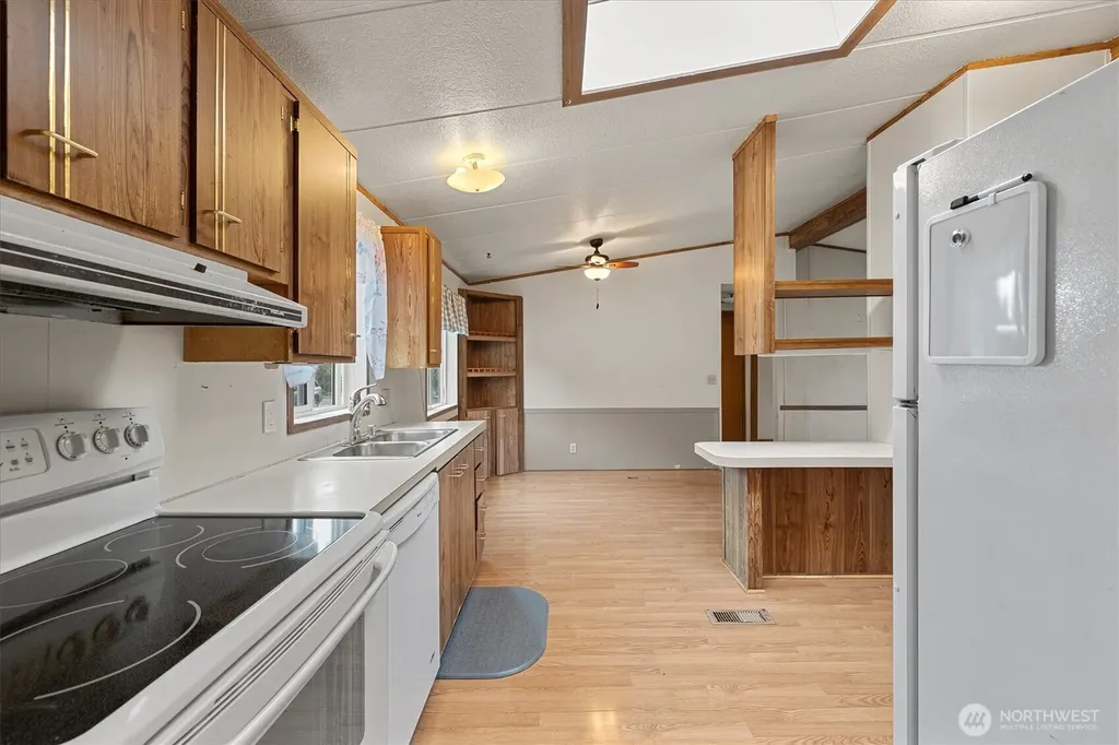 9403 Pierce Lane Sedro Woolley WA 98284