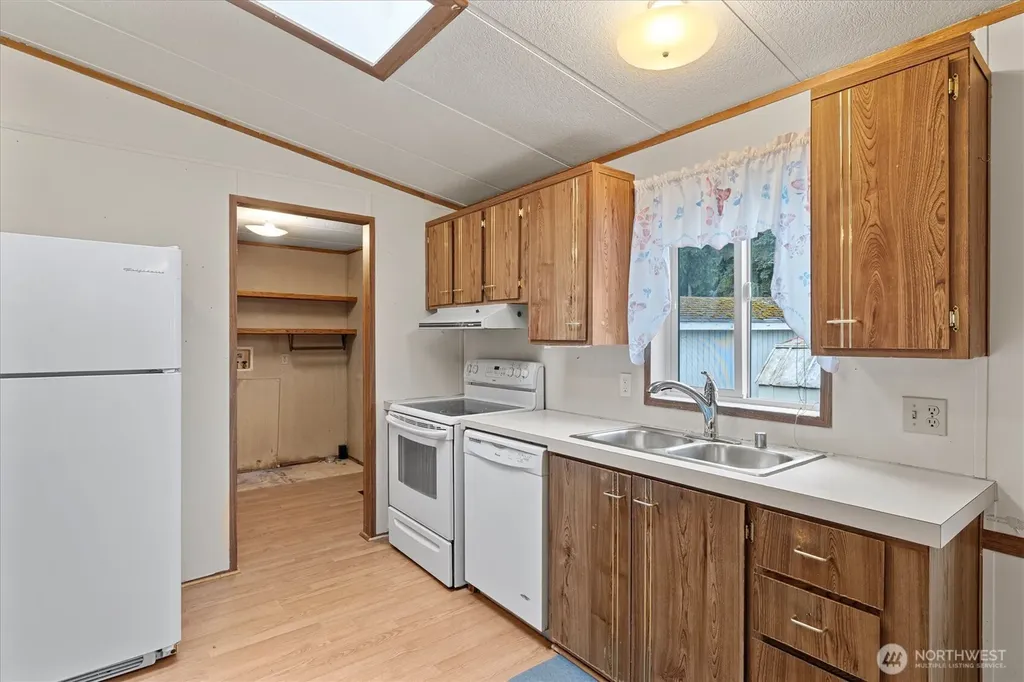 9403 Pierce Lane Sedro Woolley WA 98284