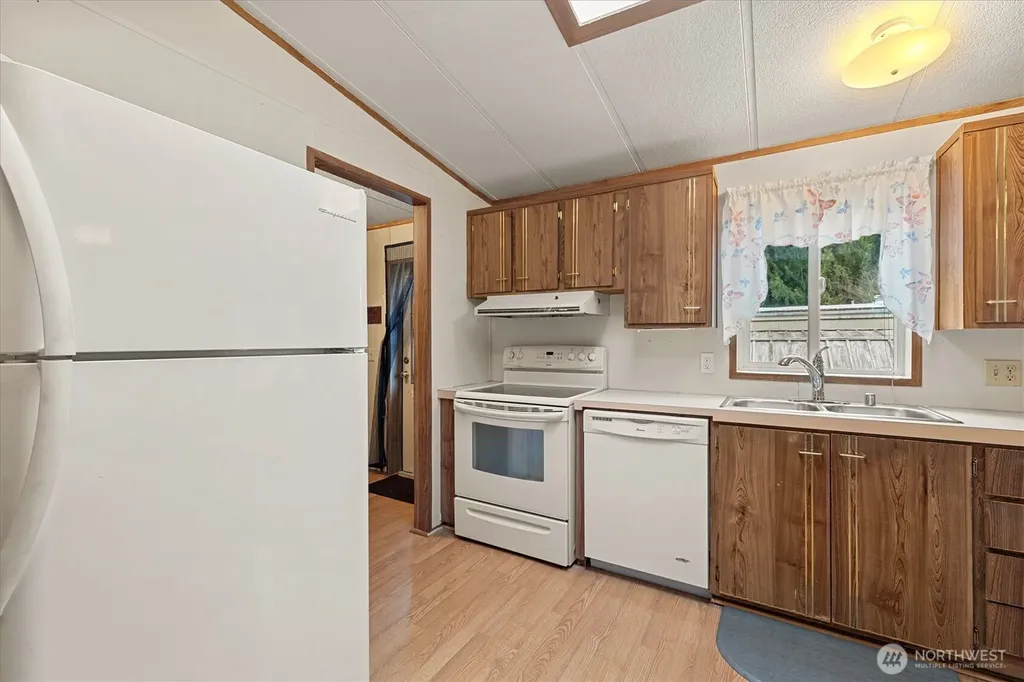 9403 Pierce Lane Sedro Woolley WA 98284