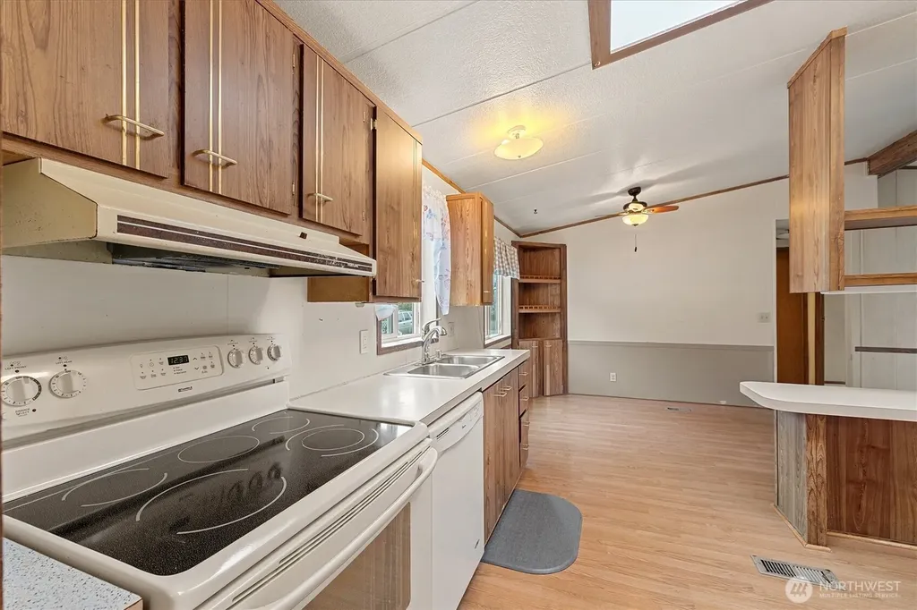 9403 Pierce Lane Sedro Woolley WA 98284