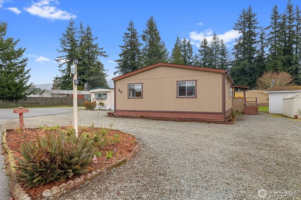9403 Pierce Lane Sedro Woolley WA 98284