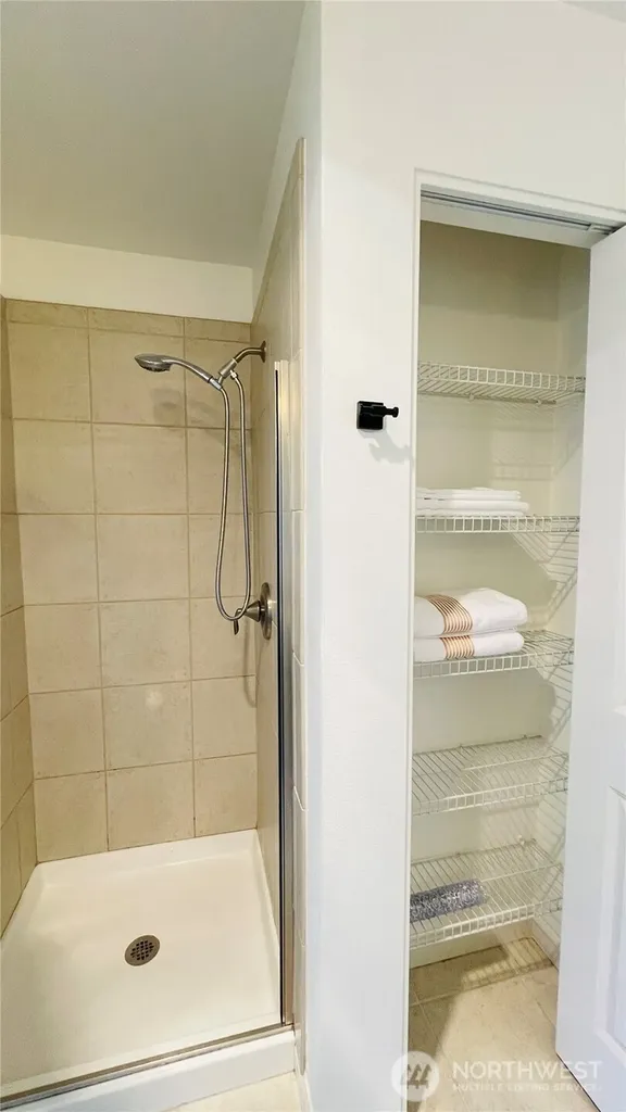 2424 S 41st Street Tacoma WA 98406