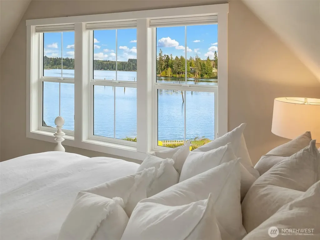 220 Anchor Lane Port Ludlow WA 98365