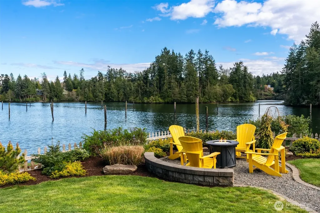 220 Anchor Lane Port Ludlow WA 98365
