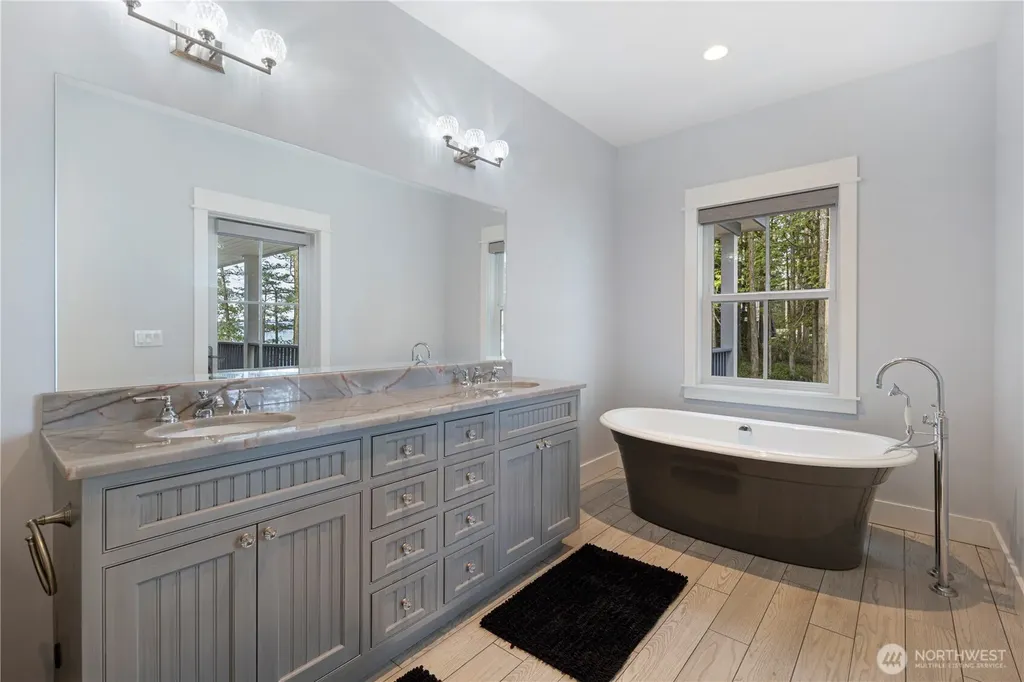 1 & 2 Driftwood Shores Henry Island WA 98250