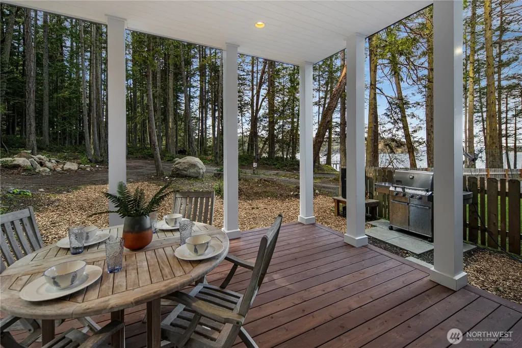 1 & 2 Driftwood Shores Henry Island WA 98250
