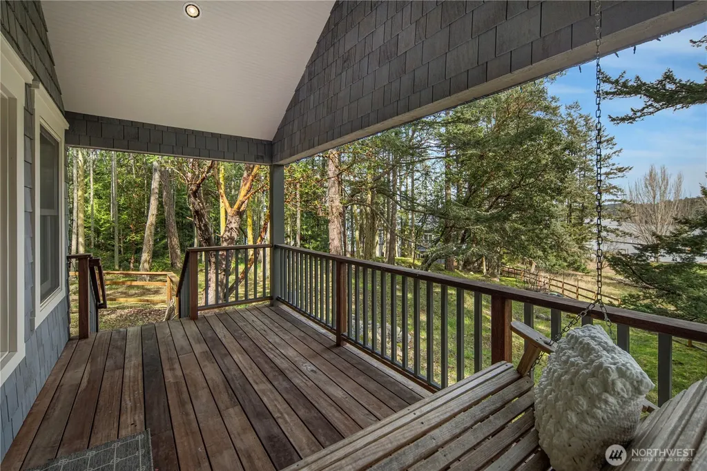 1 & 2 Driftwood Shores Henry Island WA 98250