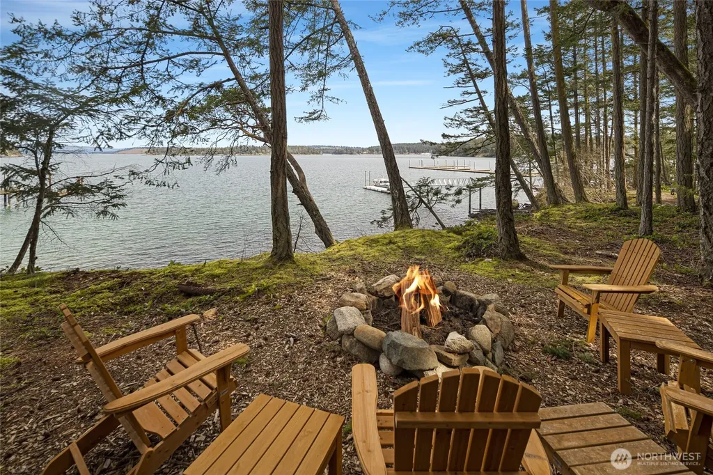 1 & 2 Driftwood Shores Henry Island WA 98250