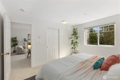 18501 Newport Way Issaquah WA 98027