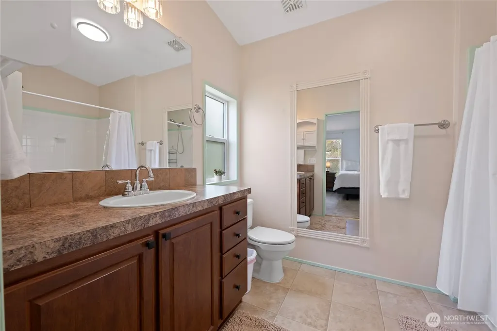 2512 Sid Snyder Drive Long Beach WA 98631